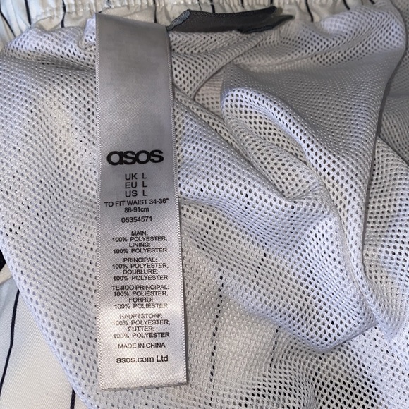 ASOS short - Picture 6 of 6